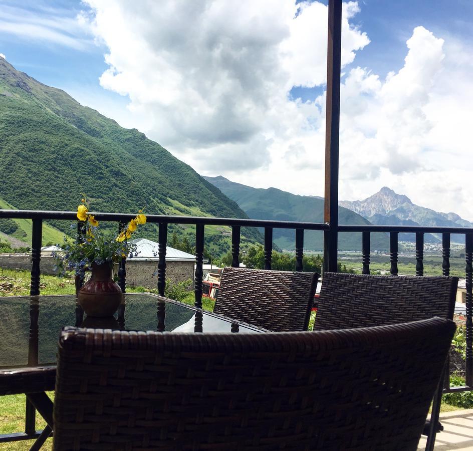 Hotel Cherry Kazbegi Exterior foto